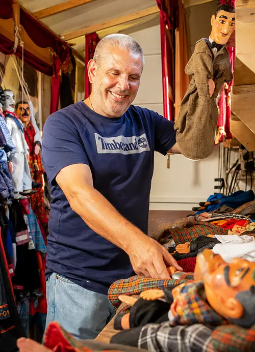 Antonino Mercurio backstage at the Mercurio Puppet Theatre in Sorrento